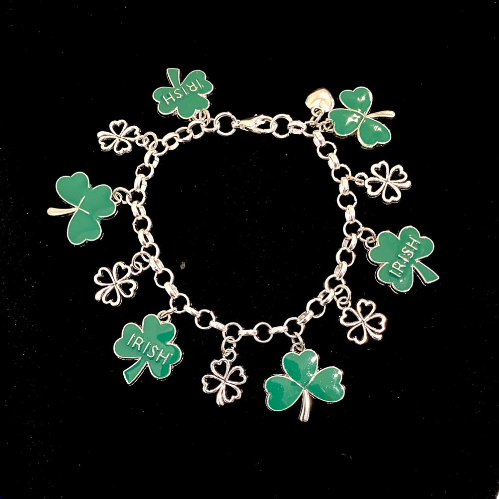 Green Shamrock Charm Bracelet Irish St Patrick’s Day Clovers - Picture 2 of 8